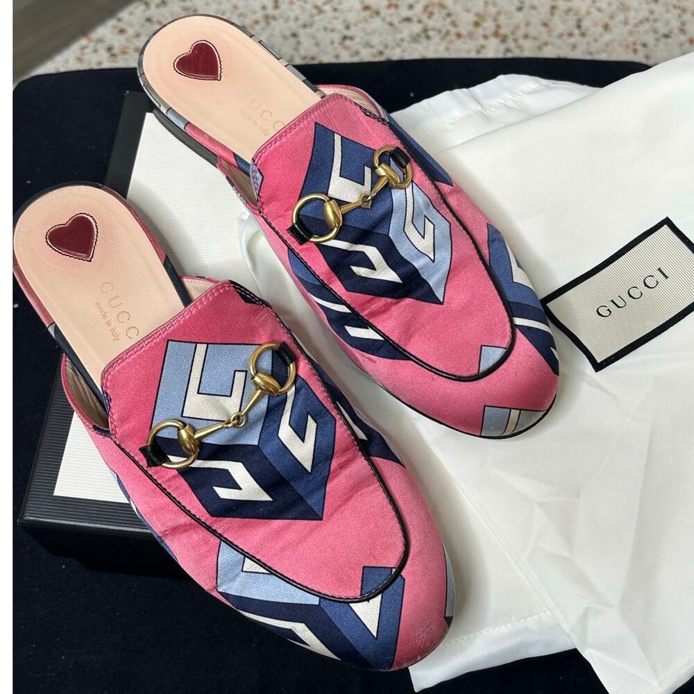 Gucci GG Wallpaper Pink Blue Princetown Satin Loafers size 36 w box & dustbags
